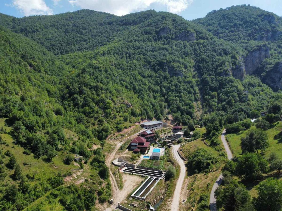 Etno Selo Vrelo & Camping Guest House เบราเน ภายนอก รูปภาพ