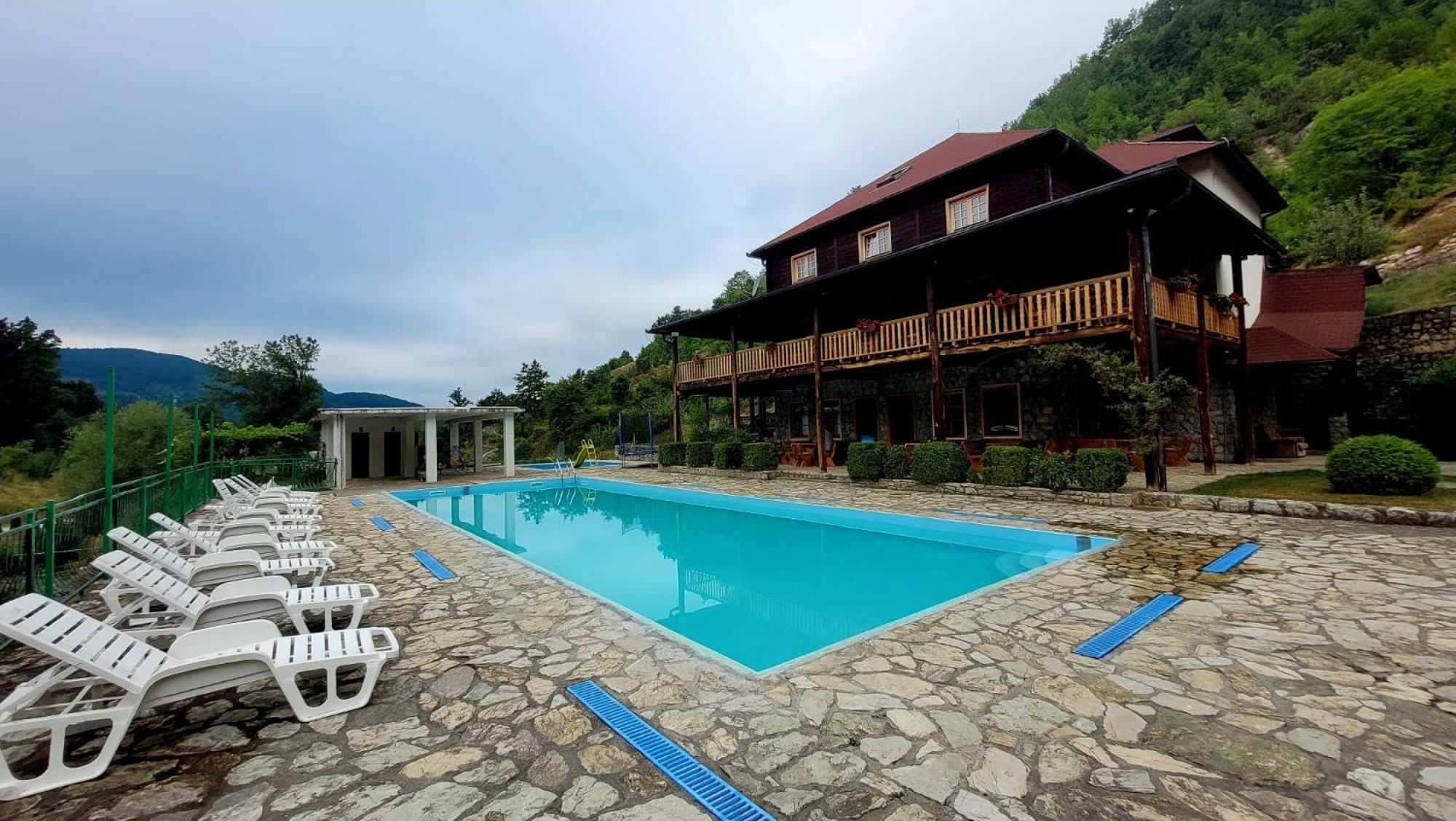 Etno Selo Vrelo & Camping Guest House เบราเน ภายนอก รูปภาพ