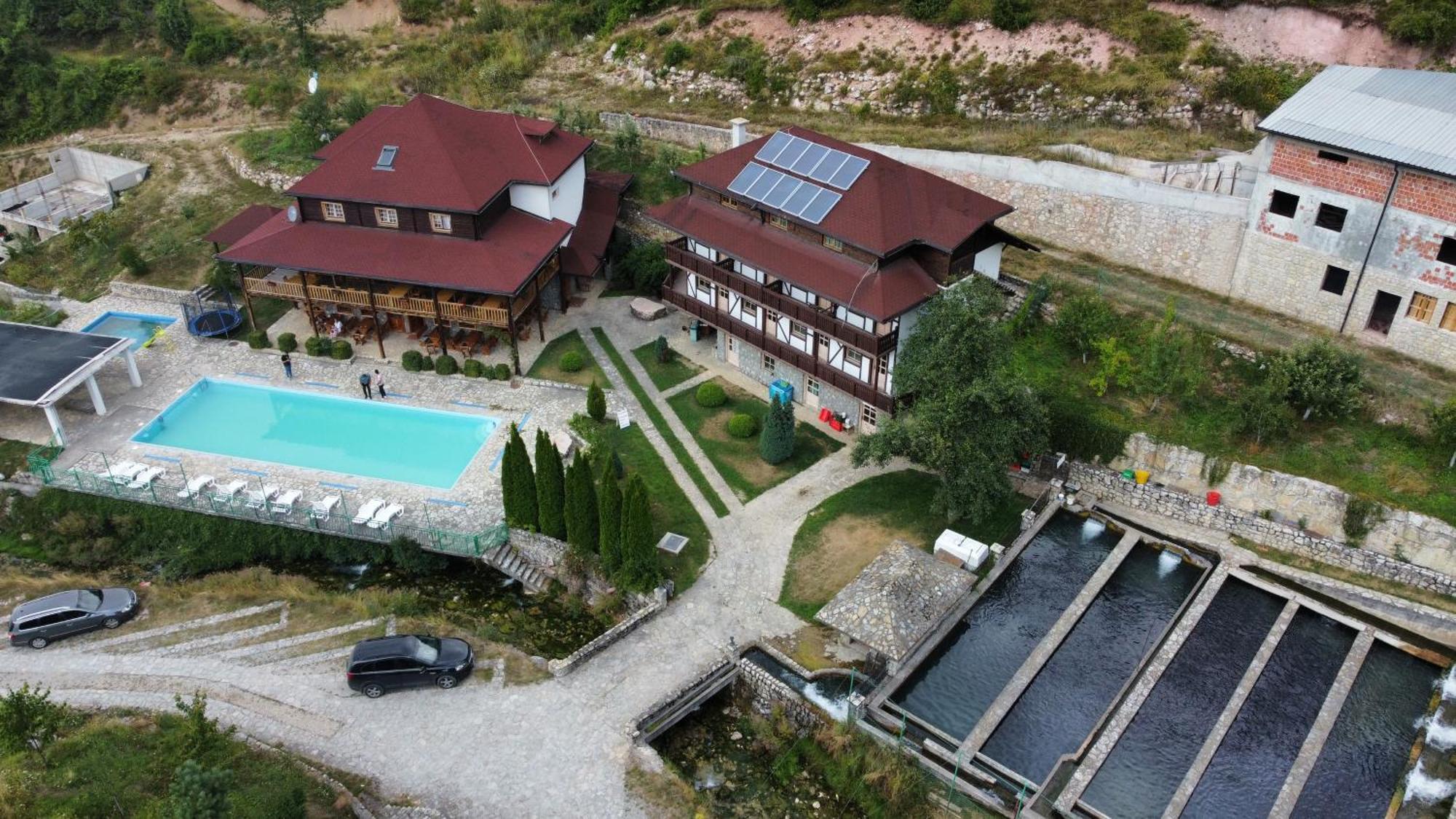 Etno Selo Vrelo & Camping Guest House เบราเน ภายนอก รูปภาพ