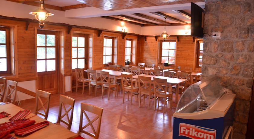 Etno Selo Vrelo & Camping Guest House เบราเน ภายนอก รูปภาพ